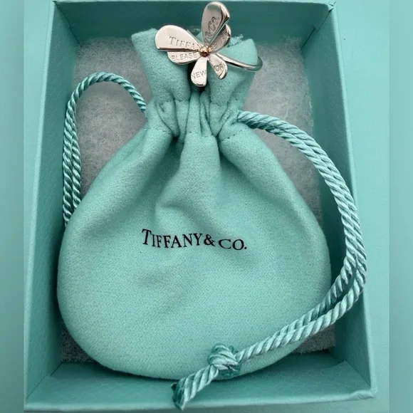 Tiffany & Co new size 8 love bug collection butterfly ring - Picture 2 of 10